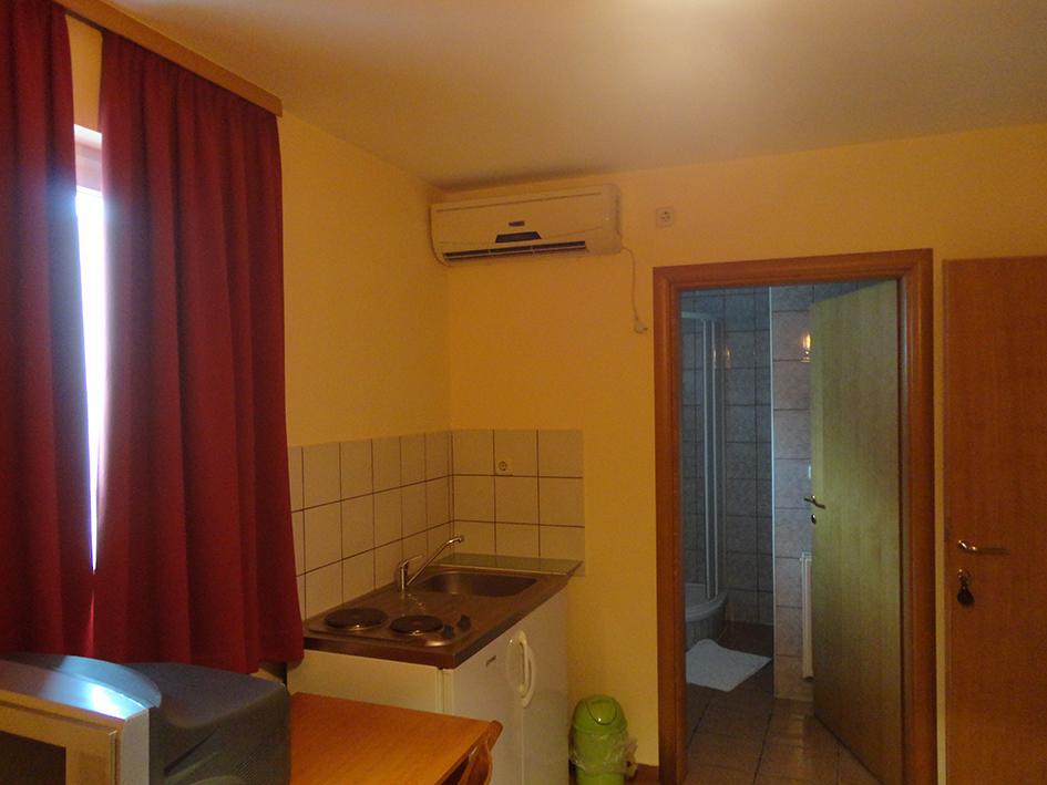 Prenociste "Magnus" Bed & Breakfast Slavonski Brod Dış mekan fotoğraf