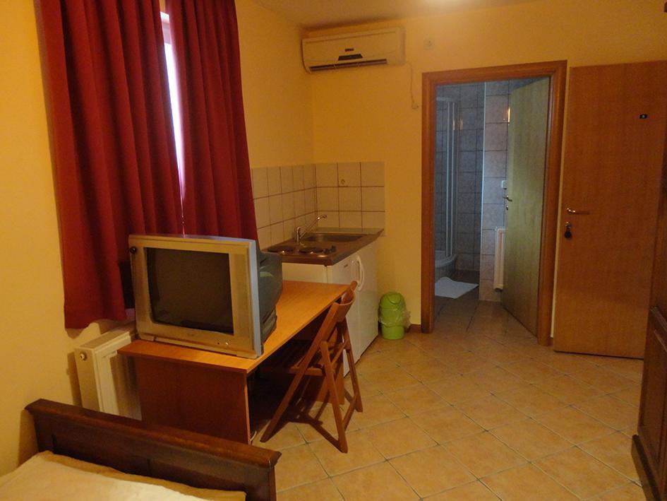 Prenociste "Magnus" Bed & Breakfast Slavonski Brod Dış mekan fotoğraf