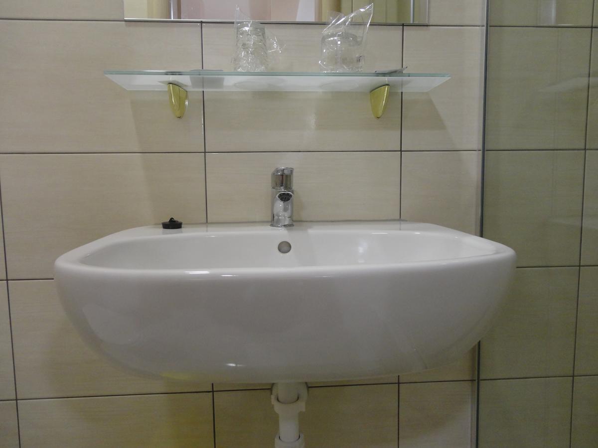 Prenociste "Magnus" Bed & Breakfast Slavonski Brod Dış mekan fotoğraf