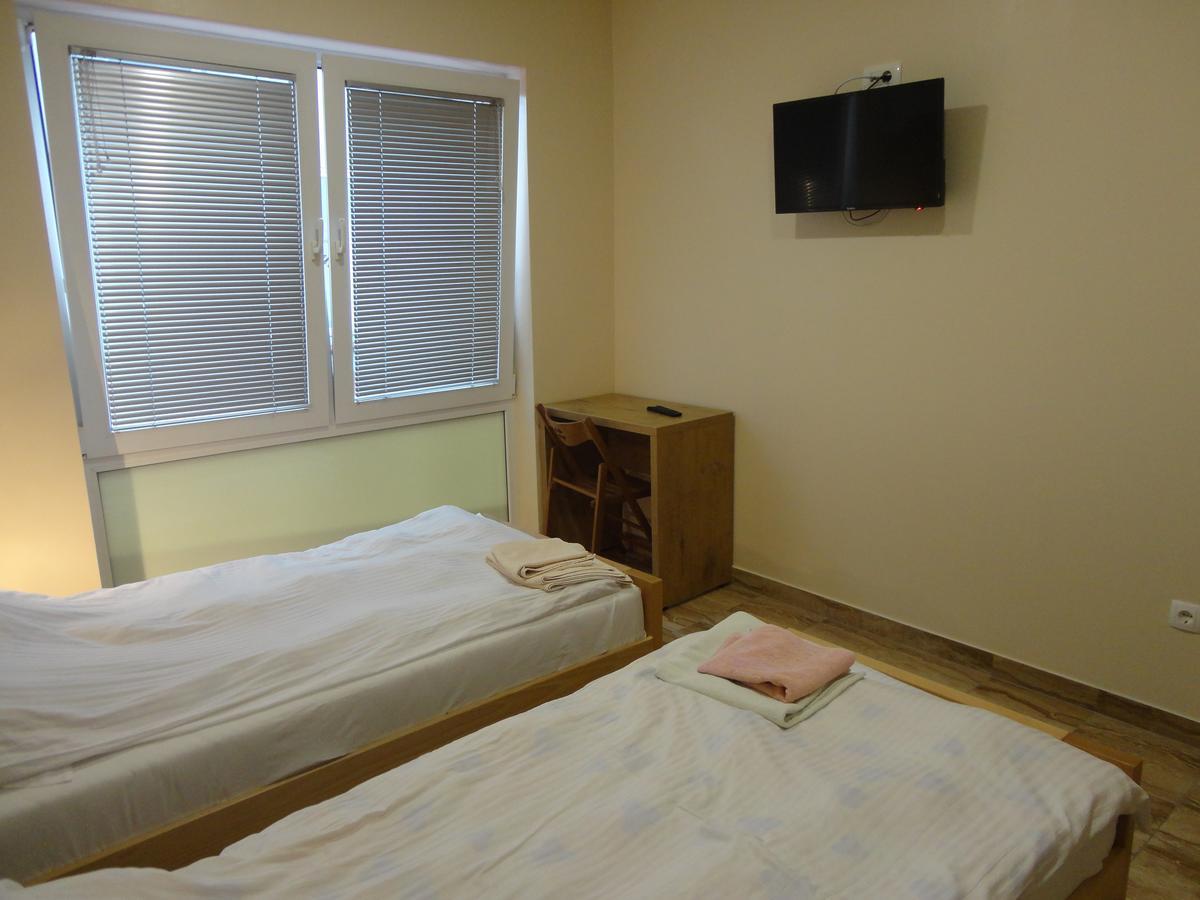 Prenociste "Magnus" Bed & Breakfast Slavonski Brod Dış mekan fotoğraf