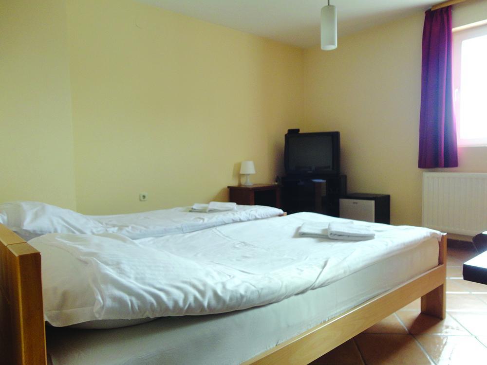 Prenociste "Magnus" Bed & Breakfast Slavonski Brod Dış mekan fotoğraf