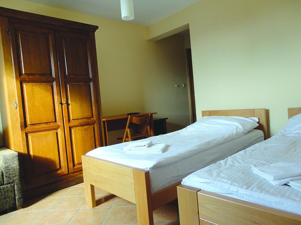 Prenociste "Magnus" Bed & Breakfast Slavonski Brod Dış mekan fotoğraf