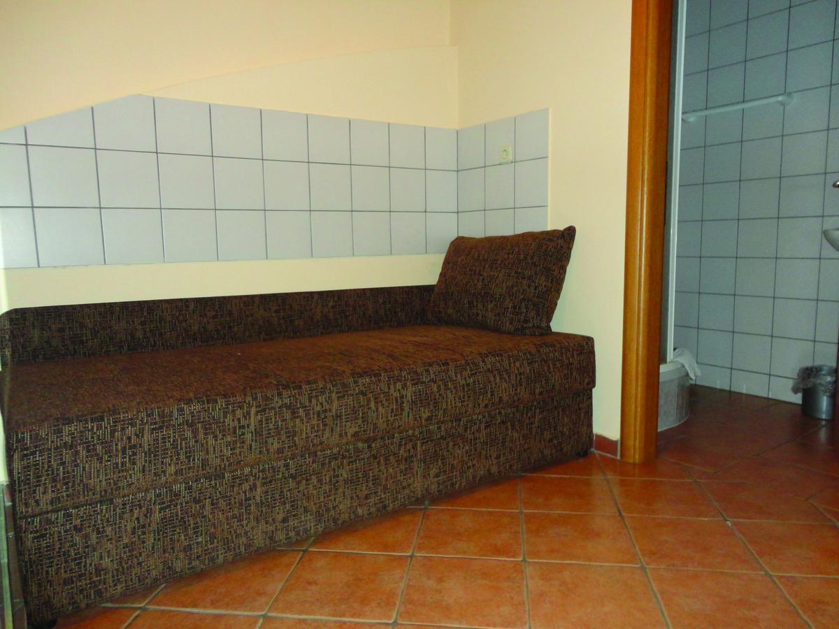Prenociste "Magnus" Bed & Breakfast Slavonski Brod Dış mekan fotoğraf