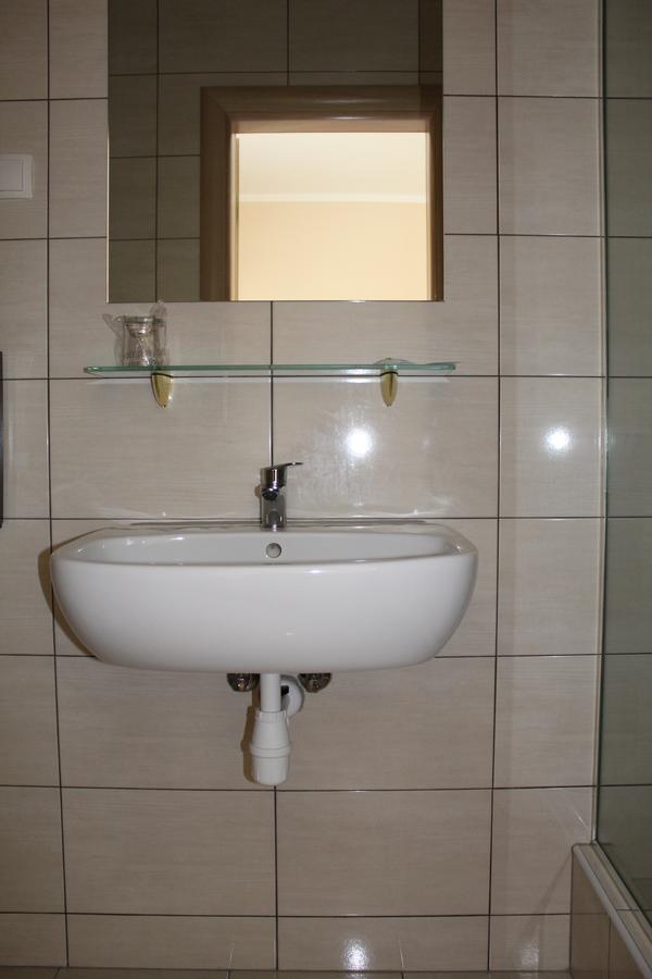 Prenociste "Magnus" Bed & Breakfast Slavonski Brod Dış mekan fotoğraf
