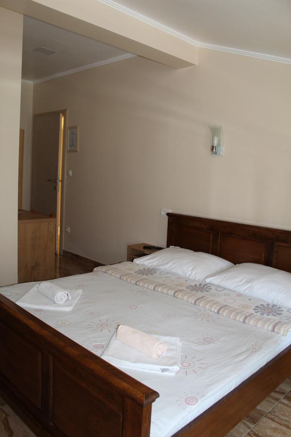 Prenociste "Magnus" Bed & Breakfast Slavonski Brod Dış mekan fotoğraf