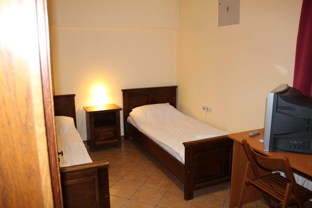 Prenociste "Magnus" Bed & Breakfast Slavonski Brod Dış mekan fotoğraf