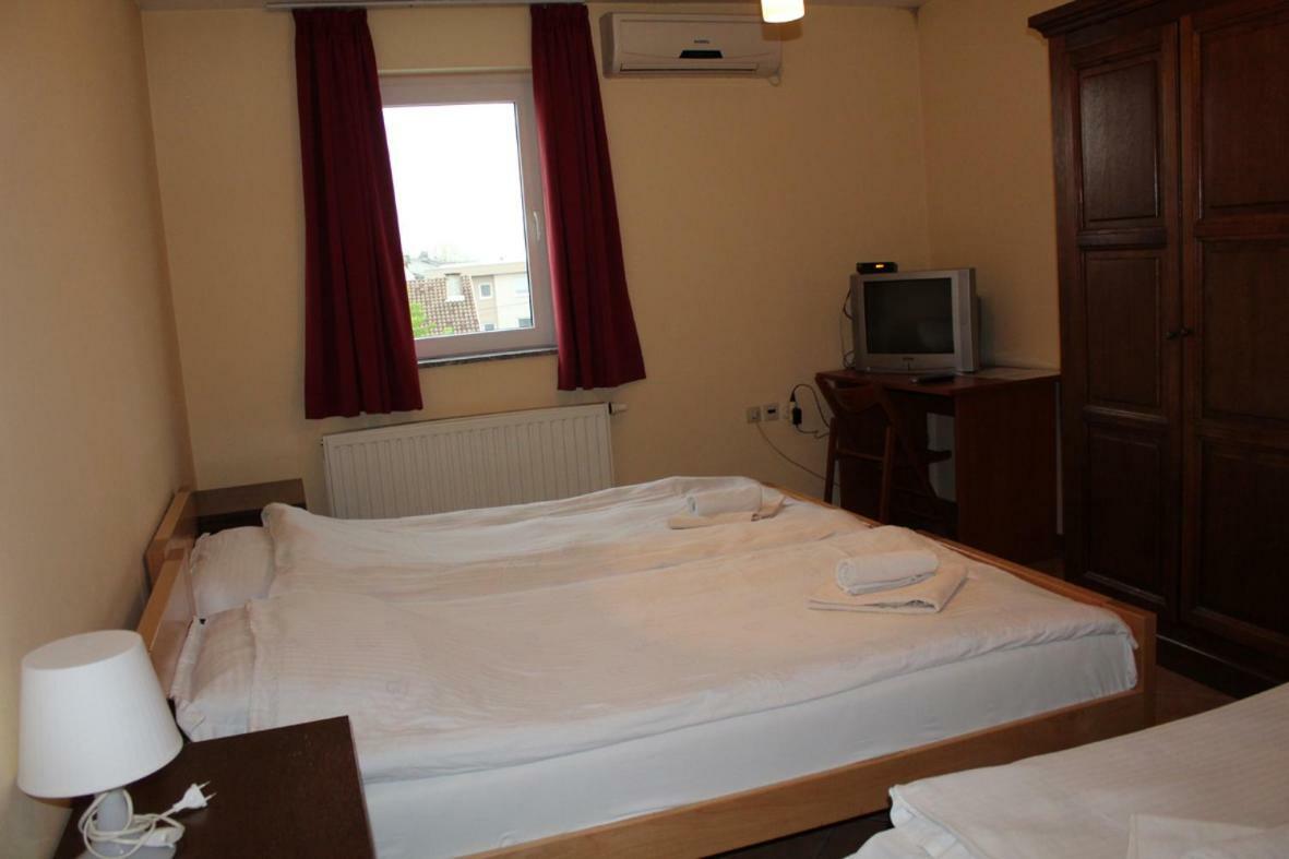 Prenociste "Magnus" Bed & Breakfast Slavonski Brod Dış mekan fotoğraf